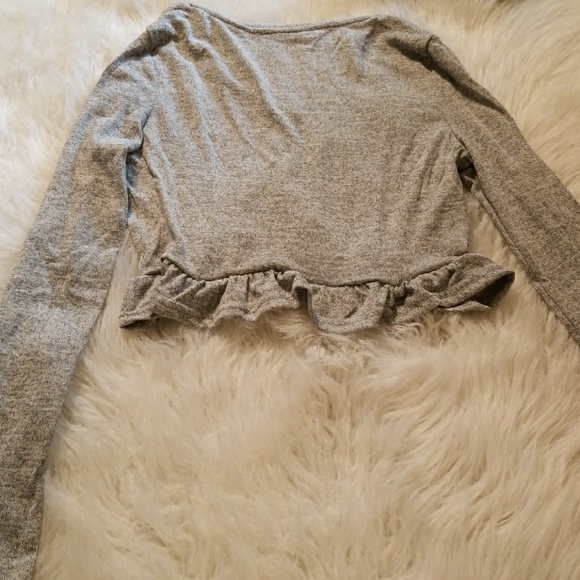 Nwot. Gray Ruffle PJ's - Picture 6 of 6